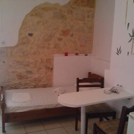Studio 10 Minutes From The Center Of Heraklion. Apartment Luaran gambar